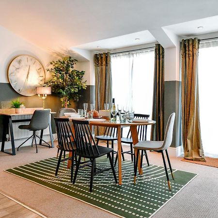 Pass The Keys Perfectly Located Stylish 2 Bed Home With Parking Newport  Exteriör bild